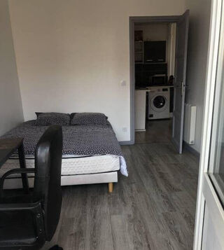  Appartement � louer 5 pi�ces 79 m�