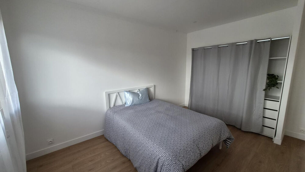 Location Appartement Colocation étudiants proche gare ligne N Les clayes-sous-bois