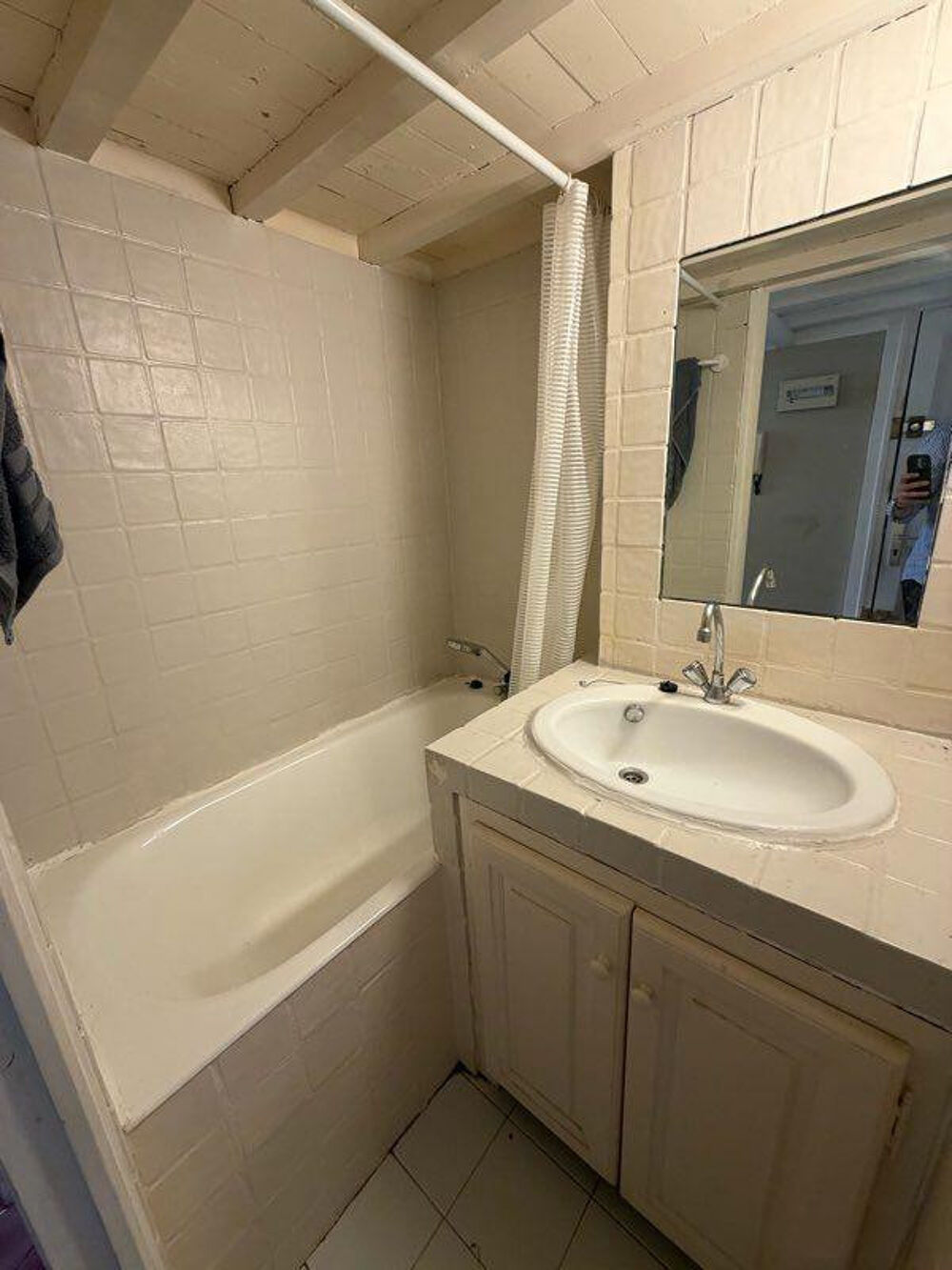 Location Appartement Beau studio non meublé de 24 m² Aix-en-provence