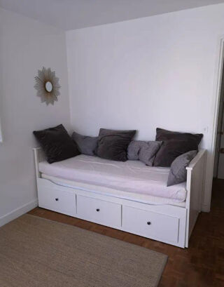  Appartement à louer 1 pièce 25 m²