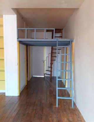  Appartement à louer 2 pièces 50 m²