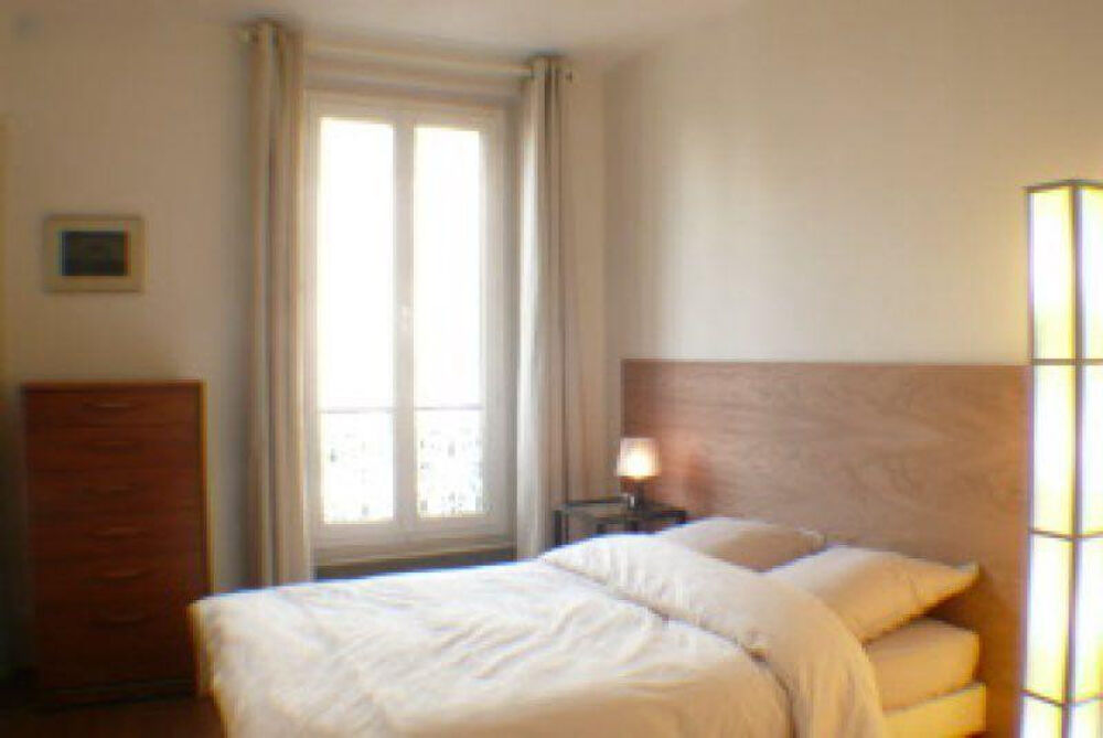 Location Appartement Très beau 2 pièces. Montmartre/Abbesses Paris 18