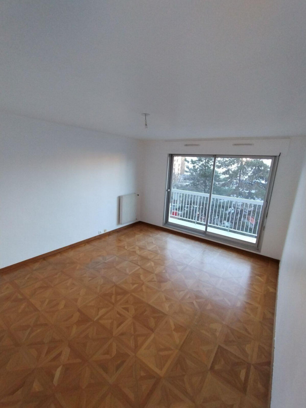 Location Appartement Location vide grand T2  très lumineux à Vincennes Vincennes