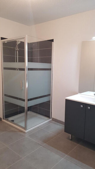  Appartement à louer 2 pièces 45 m²