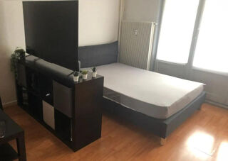  Appartement à louer 1 pièce 40 m²