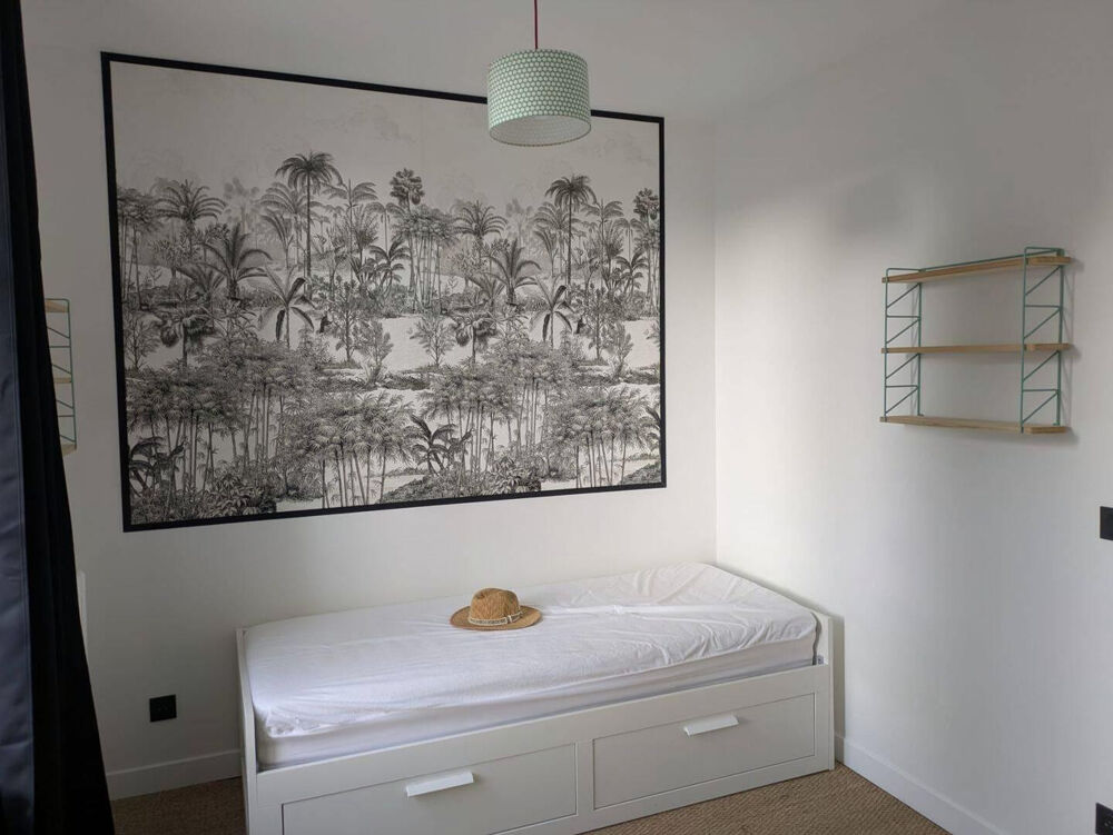 Location Appartement Chambre en colocation ds belle maison année 1920 Neuilly-plaisance
