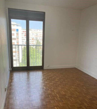  Appartement à louer 3 pièces 70 m²