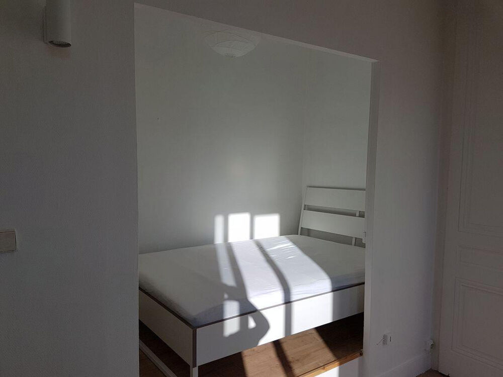 Location Appartement LOUE T1 meublé 31.5m2 LYON Confluence Lyon 1