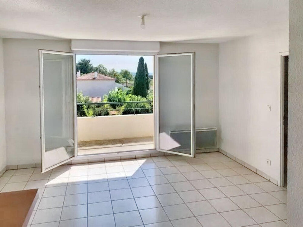 Location Appartement T2 offrant une belle vue sur la ville Auch