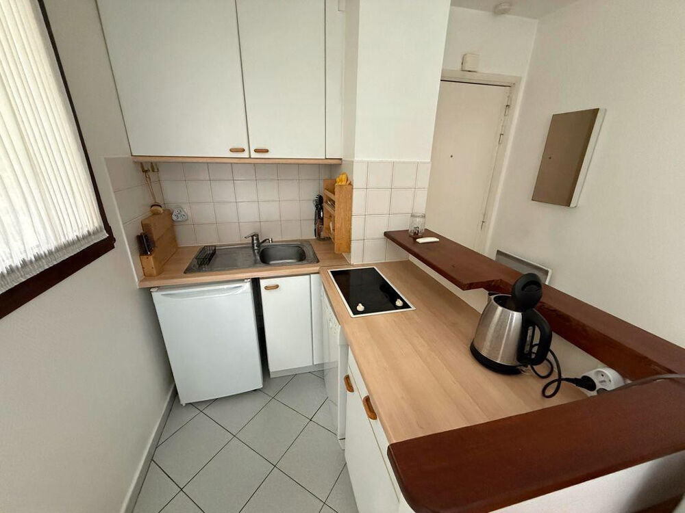 Location Appartement Studio 34m² avec terrasse 11e quartier Roquette Paris 11