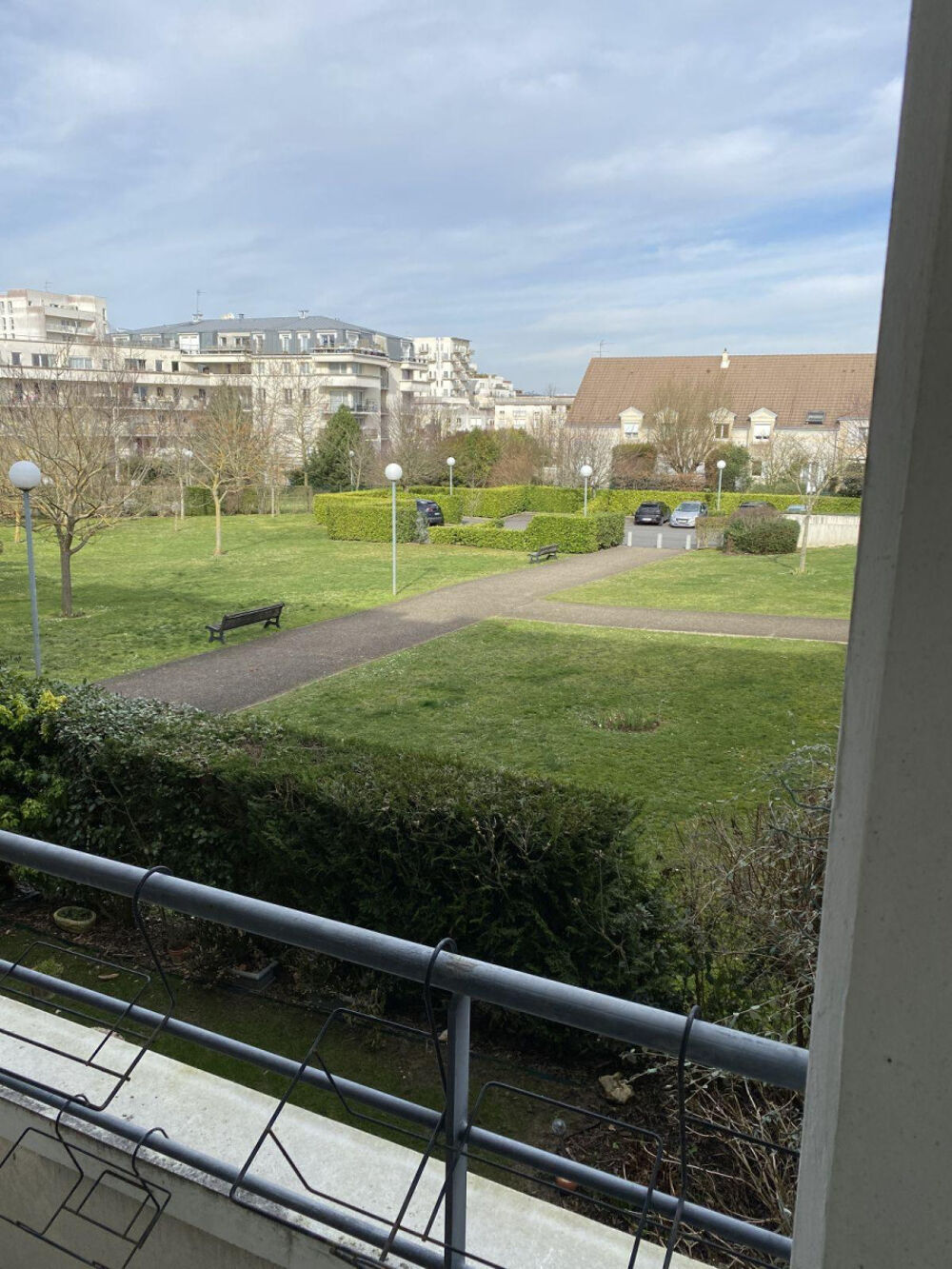 Location Appartement Chambre meublée avec balcon Cergy le Haut Cergy