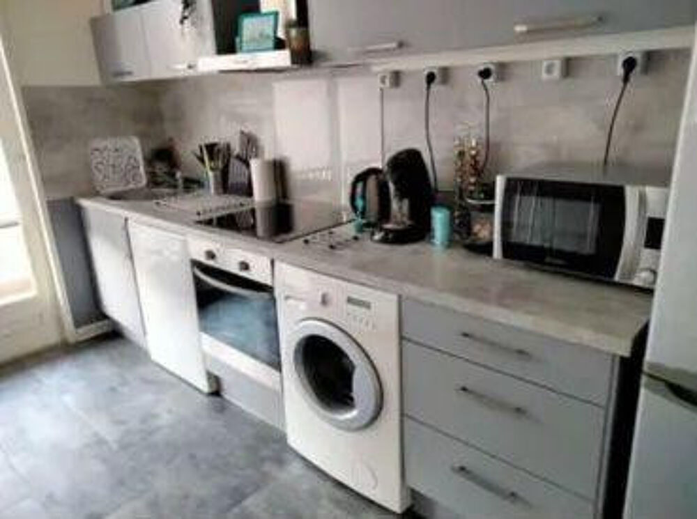 Location Appartement Beau F2 63m² avec balcon Armeville vue sur le parc Saint-Étienne