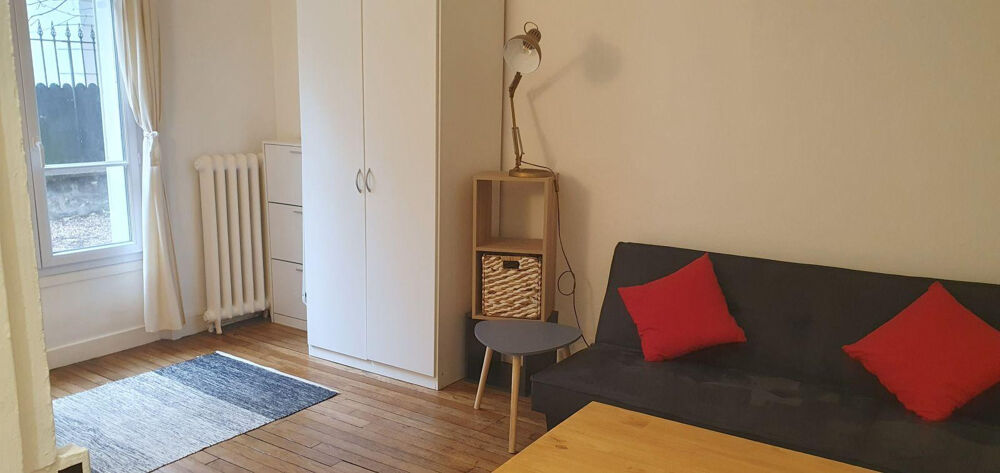 Location Appartement Loue charmant studio Meublé à Courbevoie Courbevoie