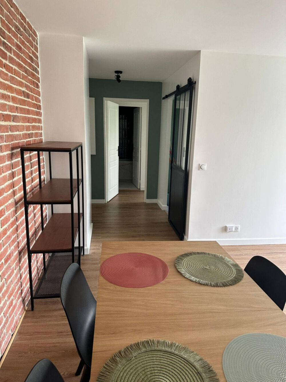 Location Appartement Superbe 2P meublé 47m² avec balcon et parking Rueil-malmaison