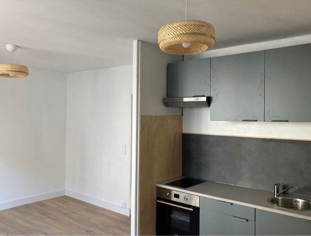 Location Appartement Grand studio 27m2 secteur bel air, refait à neuf Bordeaux