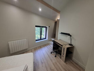  Appartement à louer 1 pièce 70 m²