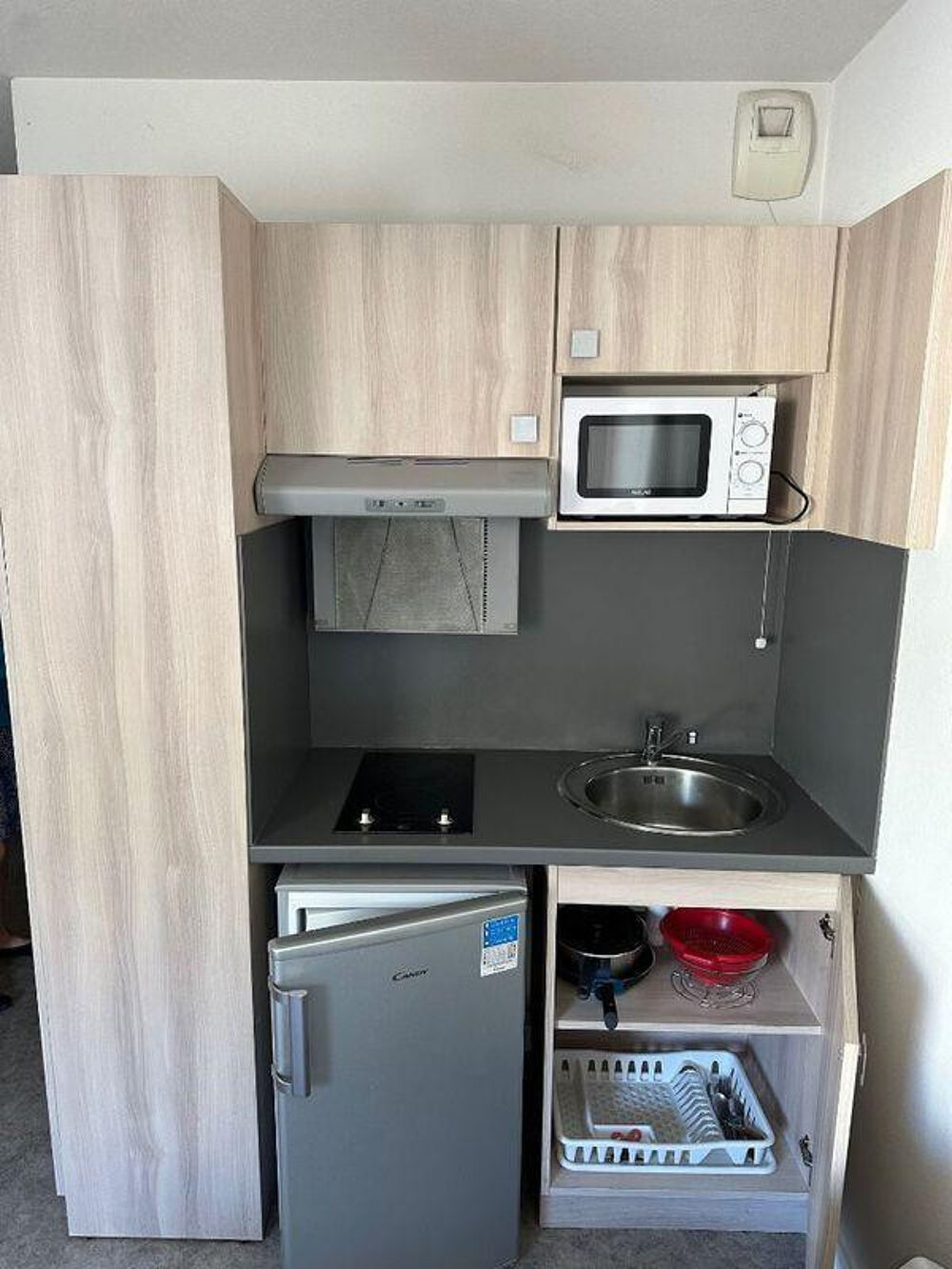Location Appartement Beau studio 18m² meublé REIMS Reims
