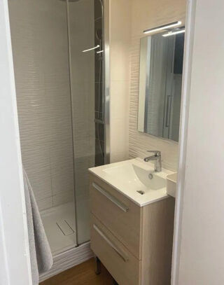  Appartement à louer 2 pièces 34 m²