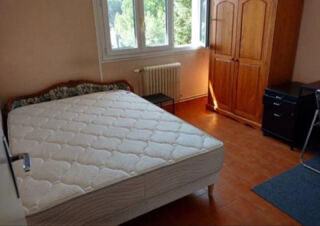  Appartement à louer 1 pièce 74 m²