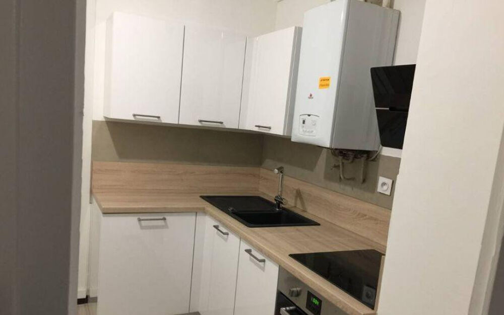 Location Appartement Location appartement 3 pièces 62 m² Le tholonet