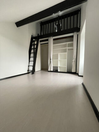  Appartement � louer 4 pi�ces 90 m�