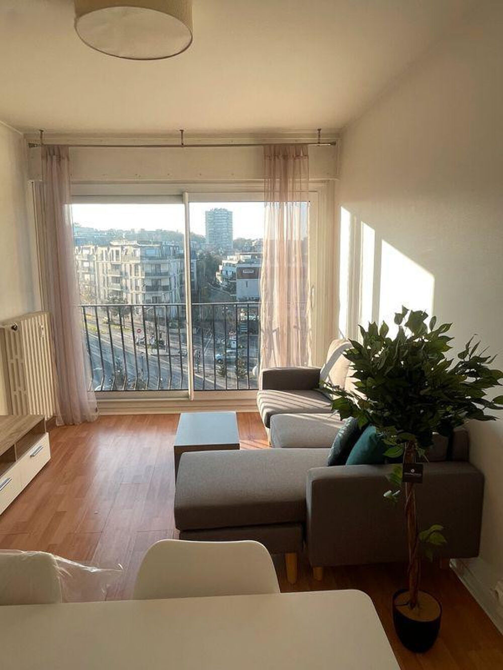 T2 très lumineux, avec vue dégagée