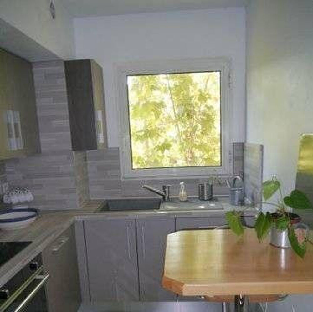 Location Appartement Superbe 2P meublé 45m² climatisé avec 2 loggias Aix-en-provence