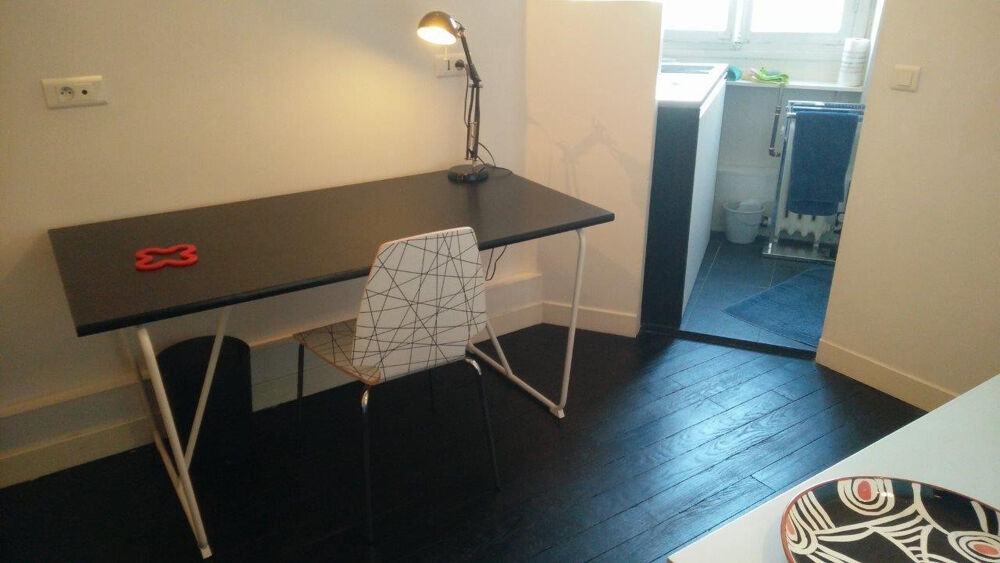 Location Appartement Grande Studette tout confort, calme et claire Paris 16ème