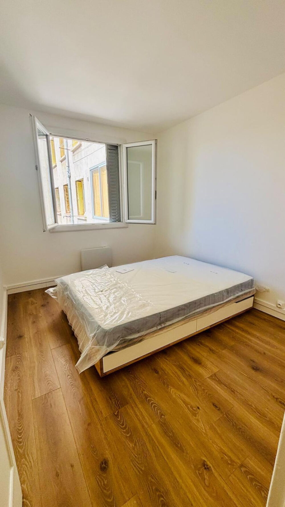Location Appartement Superbe T3 refait à neuf - 55m2 Marseille 2