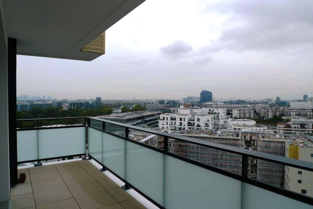 Location Appartement Terrasse avec vue panoramique sur Paris Issy-les-moulineaux