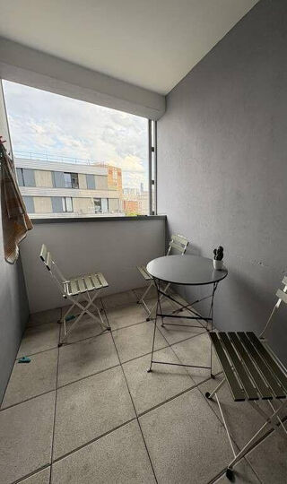  Appartement à louer 4 pièces 84 m²