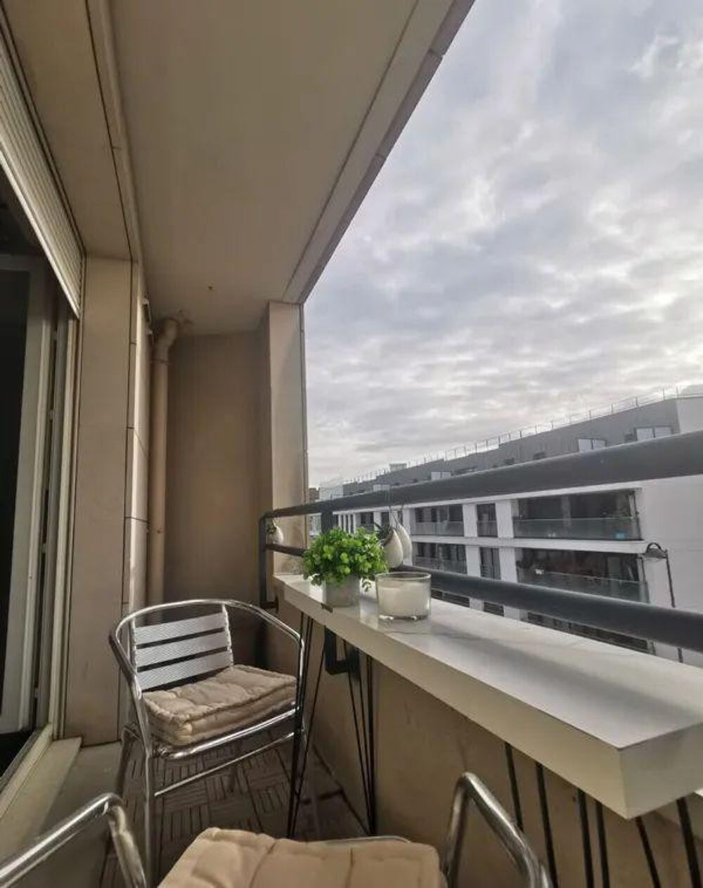 Location Appartement Super 2P 40 m2 meublé avec balcon à Asnières Asnières-sur-seine