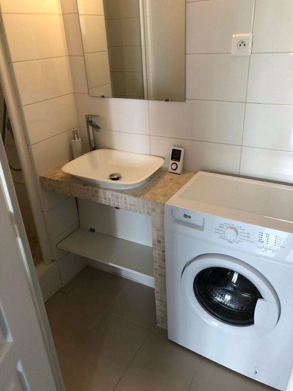 Location Appartement Beau studio/F1Bis meublé 31m² avec balcon Paris 11