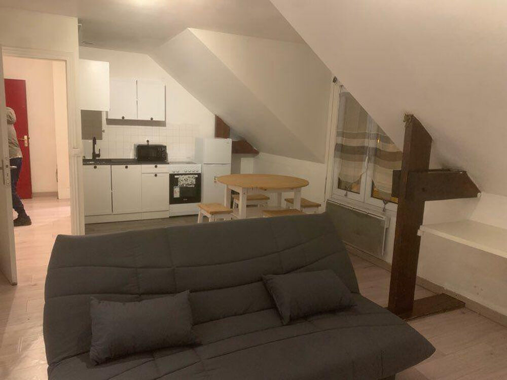 Location Appartement Beau studio meublé 27m² dans le centre-ville Arpajon