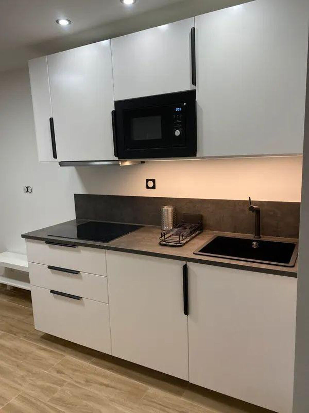 Beau 2P meublé 33m² refait à neuf blvd Jules Verne