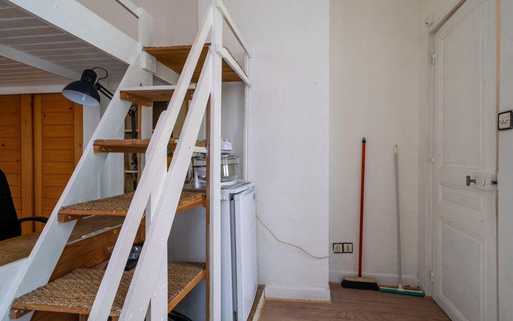 Location Appartement Beau studio meublé 28m² Paris 12