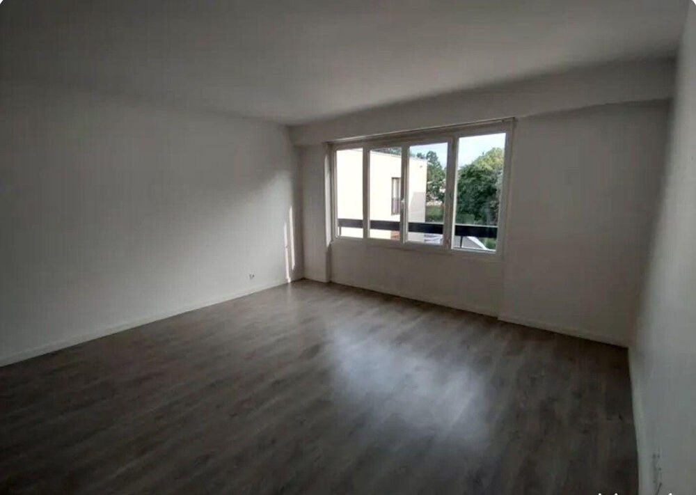 Location Appartement Beau 4P 83m² lumineux et agréable. excellent état La celle-saint-cloud