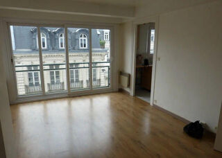  Appartement à louer 4 pièces 68 m²