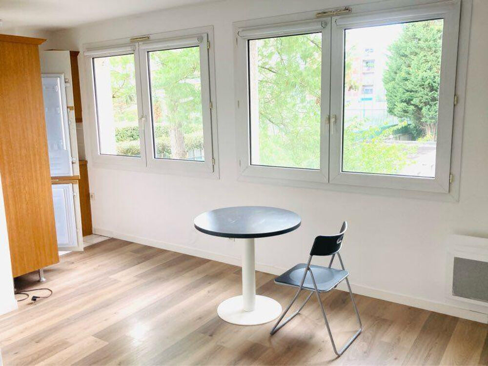 Location Appartement Studio récent, au calme, Lille prox métro et tramw Lille