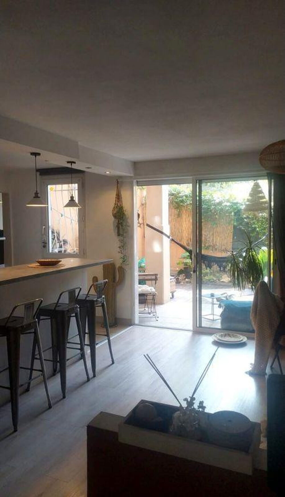 Location Appartement Beau 3P 70m²  meublé avec patio courte durée Montpellier