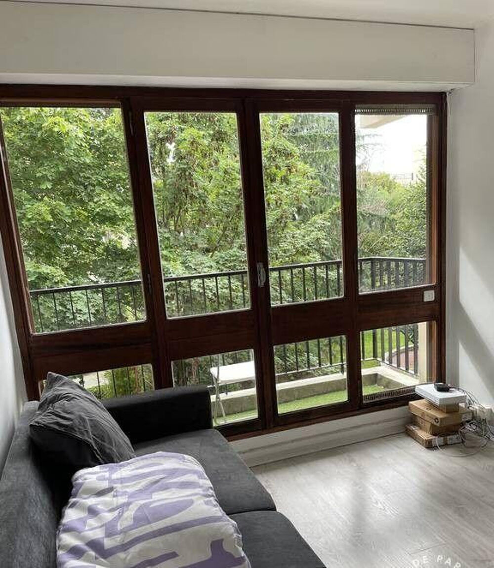 Location Appartement Beau studio de 26 m² avec balcon sans vis-à-vis Rocquencourt