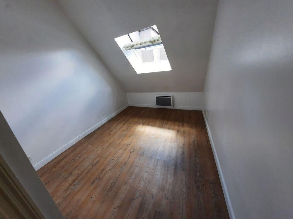 Location Appartement Beau F2 duplex 36m² QUARTIER BRETONNERIE Orléans