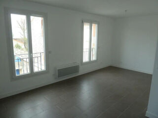  Appartement à louer 3 pièces 74 m²