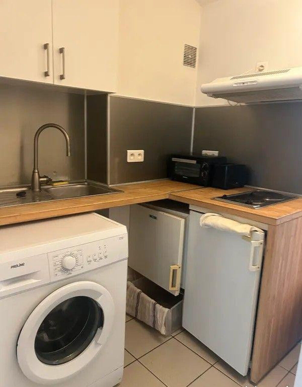 Location Appartement Beau 2P meublé 28m² avec vue sur la Tour Eiffel Paris 15