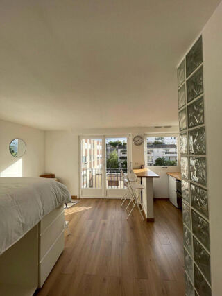  Appartement à louer 1 pièce 27 m²