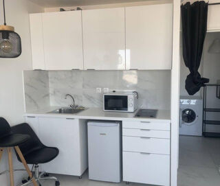  Appartement à louer 1 pièce 35 m²