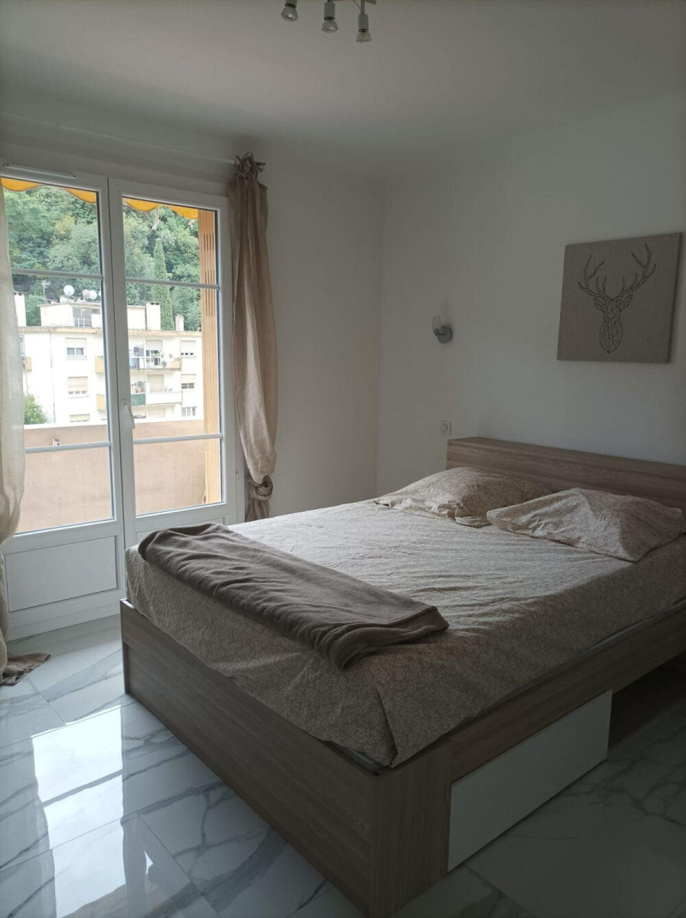 Location Appartement Location chambre dans un appartement de 65 m2 Nice