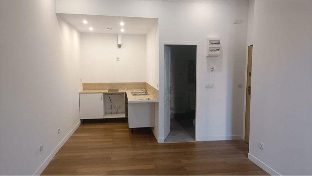 Location Appartement Appartement, 23m², 550€ - Marseille Marseille 16