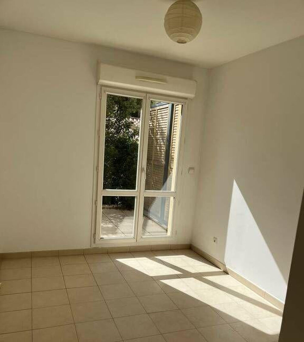 Location Appartement Beau 2 pièces 48m² avec terrasse et jardin à Aix Aix-en-provence
