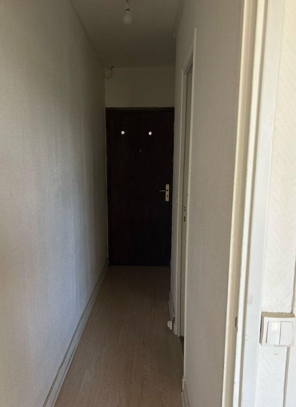 Location Appartement Beau studio 21m² avec balcon, tennis et piscine Rocquencourt